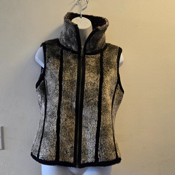 Icelandic Designs Wool Blend, Fur Reversible Vest w/ Embroidered Collar- M ? - Picture 8 of 13